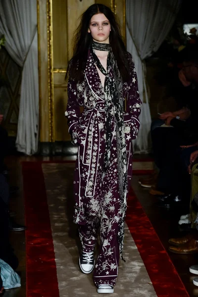 Look 26